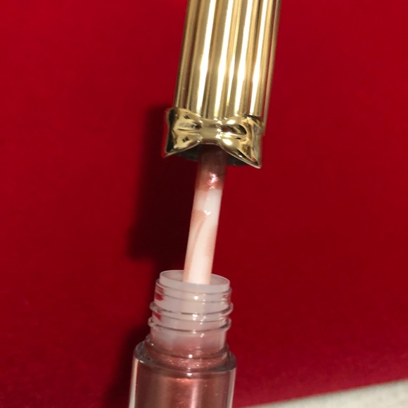 Estée Lauder Pure Color Envy Kissable Lip Shine - Picture 7 of 7